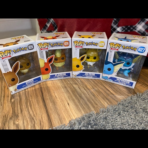 Funko Pop Pokemon Eevee Collection - Picture 1 of 13